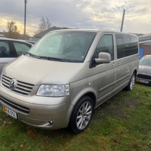 Volkswagen Caravelle [ED68051]